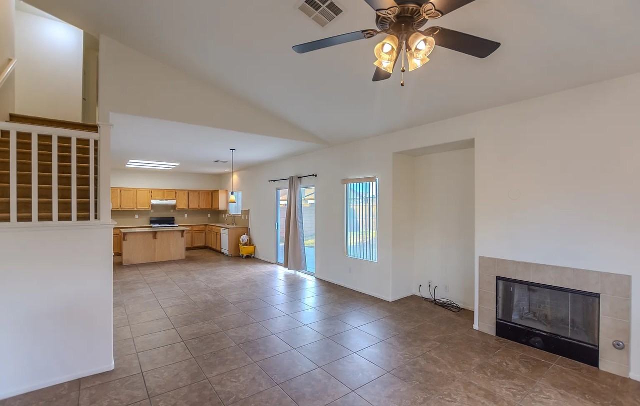 13615 Princeton Dr - Photo 4 of 12