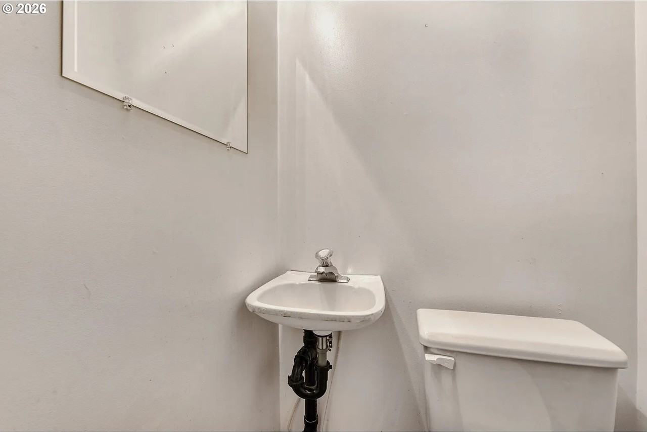 705 Ne 94th Ave - Photo 6 of 16