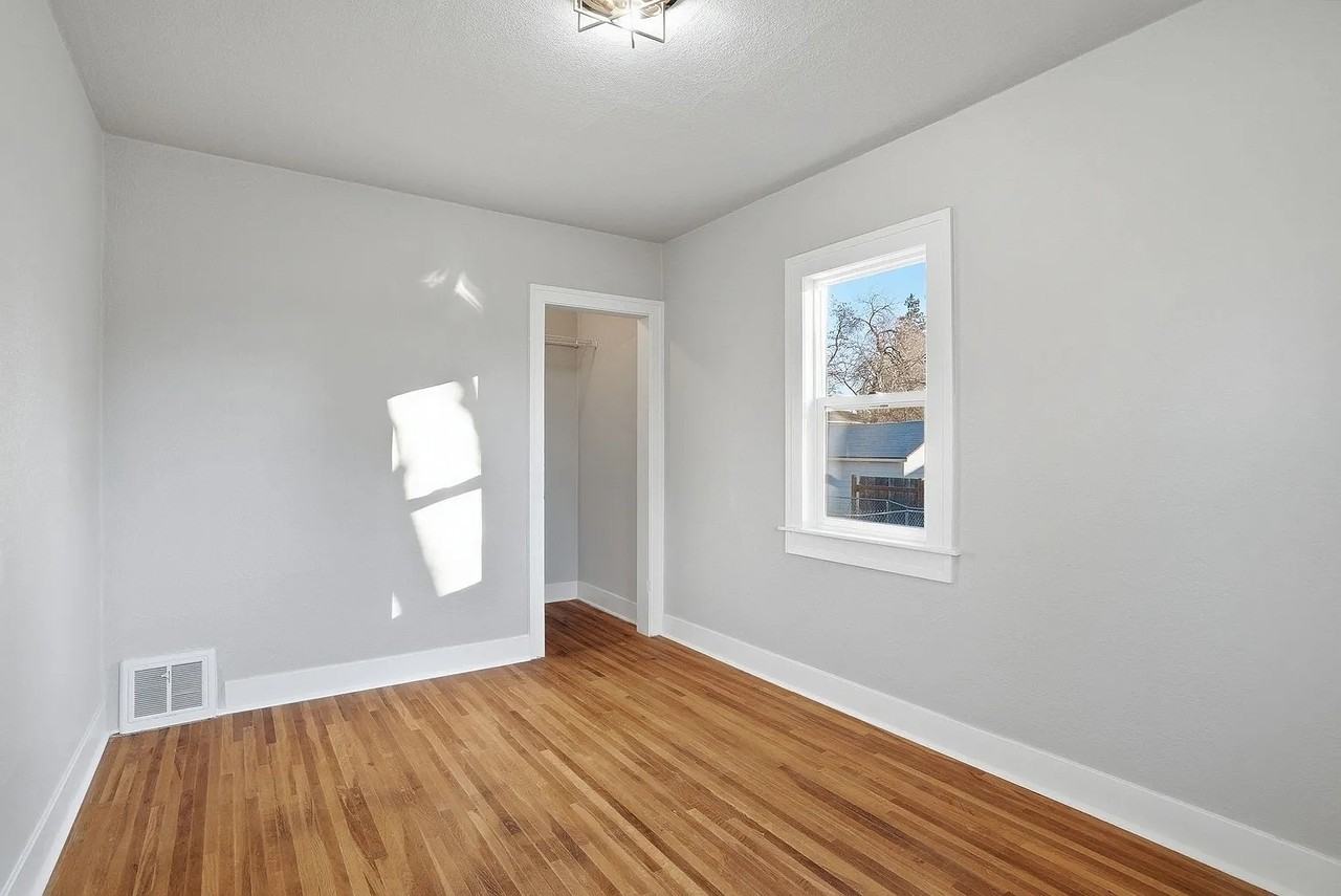 3417 E 35th Ave - Photo 7 of 13