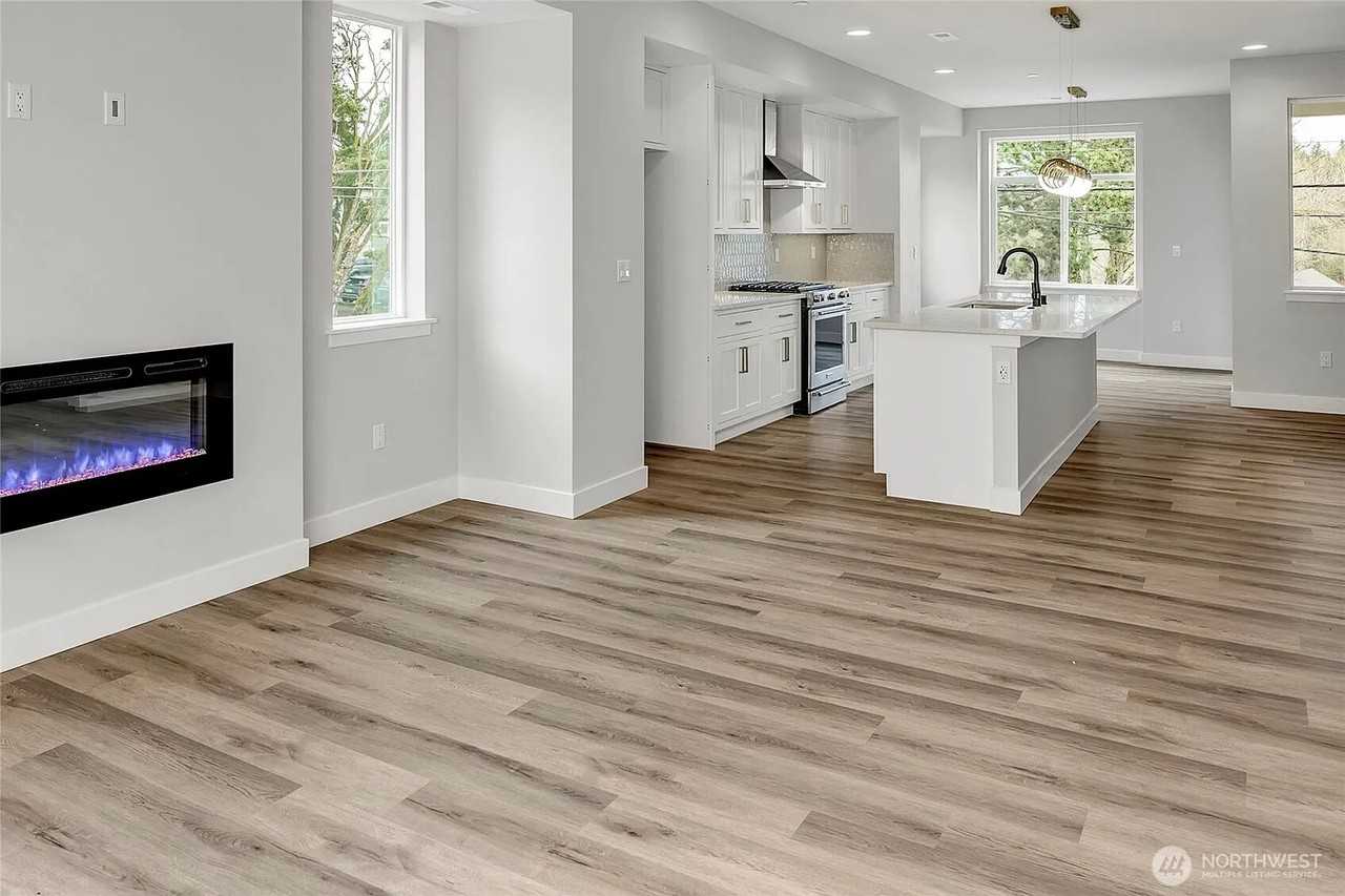 6726 Ne 187th St #104 - Photo 3 of 16