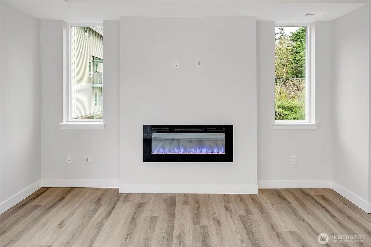 6726 Ne 187th St #104 - Photo 4 of 16