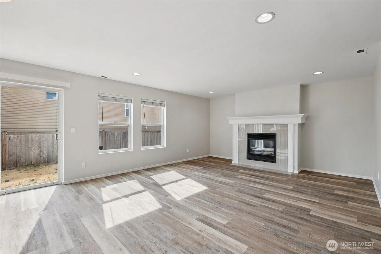 33214 44th Ave S - Photo 4 of 22