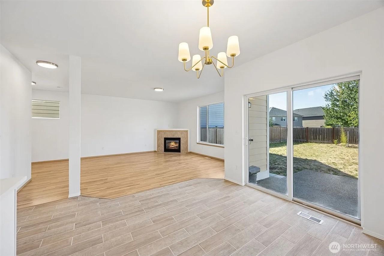 11211 181st Street Ct E - Photo 5 of 14