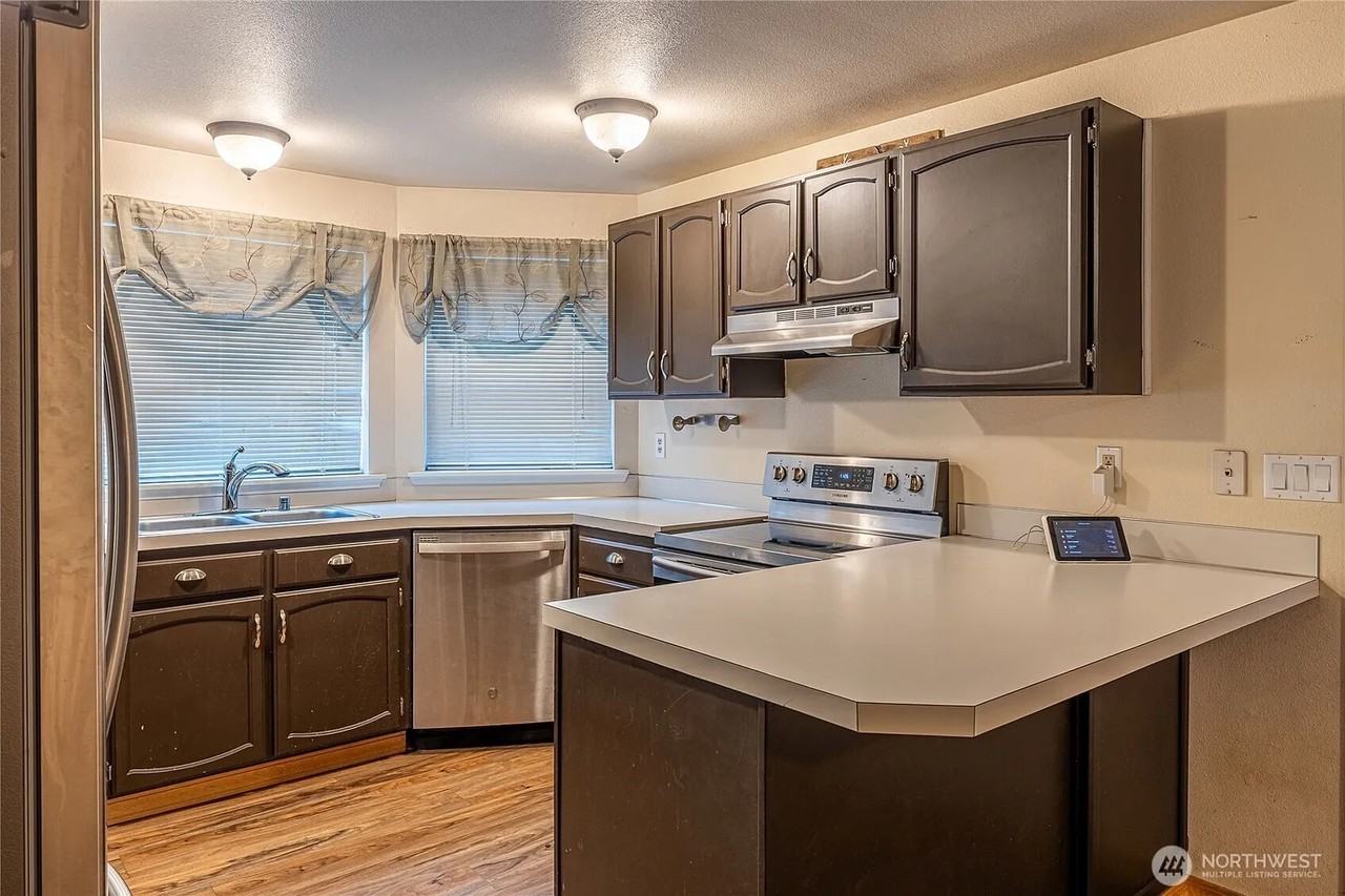 5509 204th Street Ct E - Photo 5 of 13