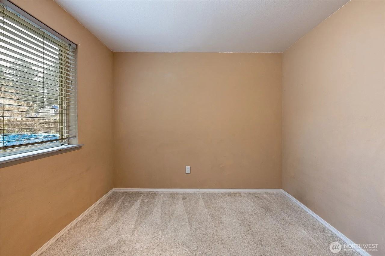 5509 204th Street Ct E - Photo 7 of 13