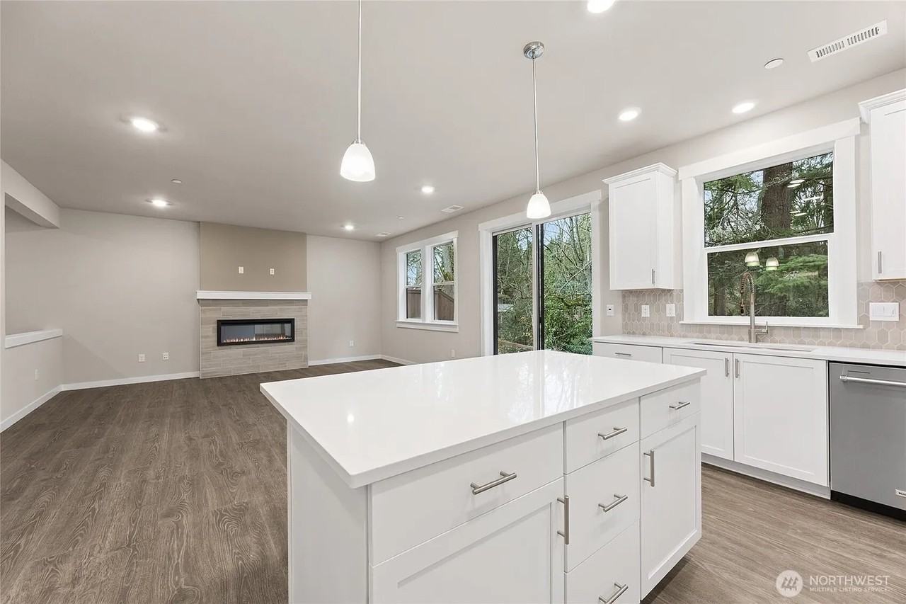 13526 Ne 106th Ct #28 - Photo 5 of 14