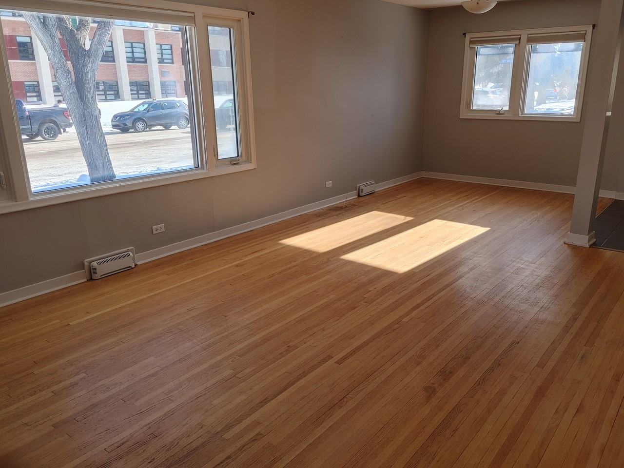 2616 Coronation St - Photo 3 of 16