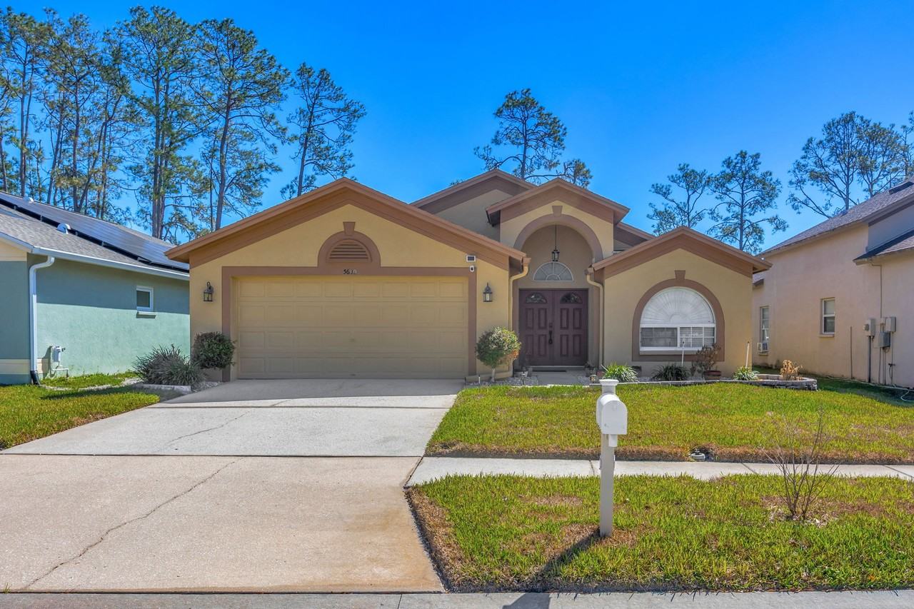 5600 S Sparrow Hawk Ct - Photo 2 of 50
