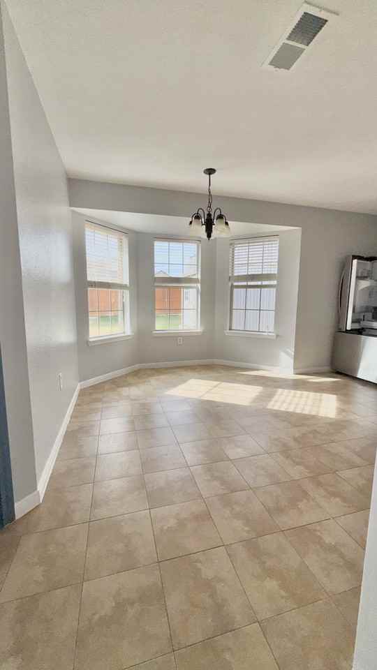 2107 Gail Dr - Photo 6 of 32