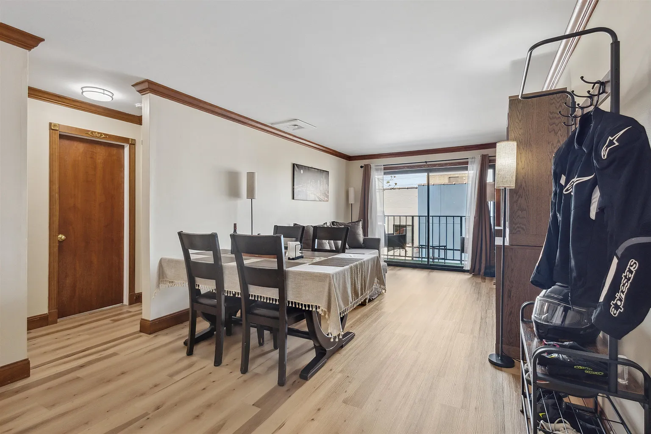 603 55th St - Photo 4 of 19