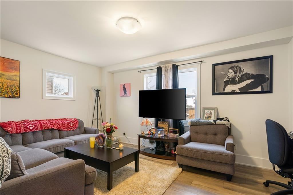 27 Jones Lane - Photo 7 of 13