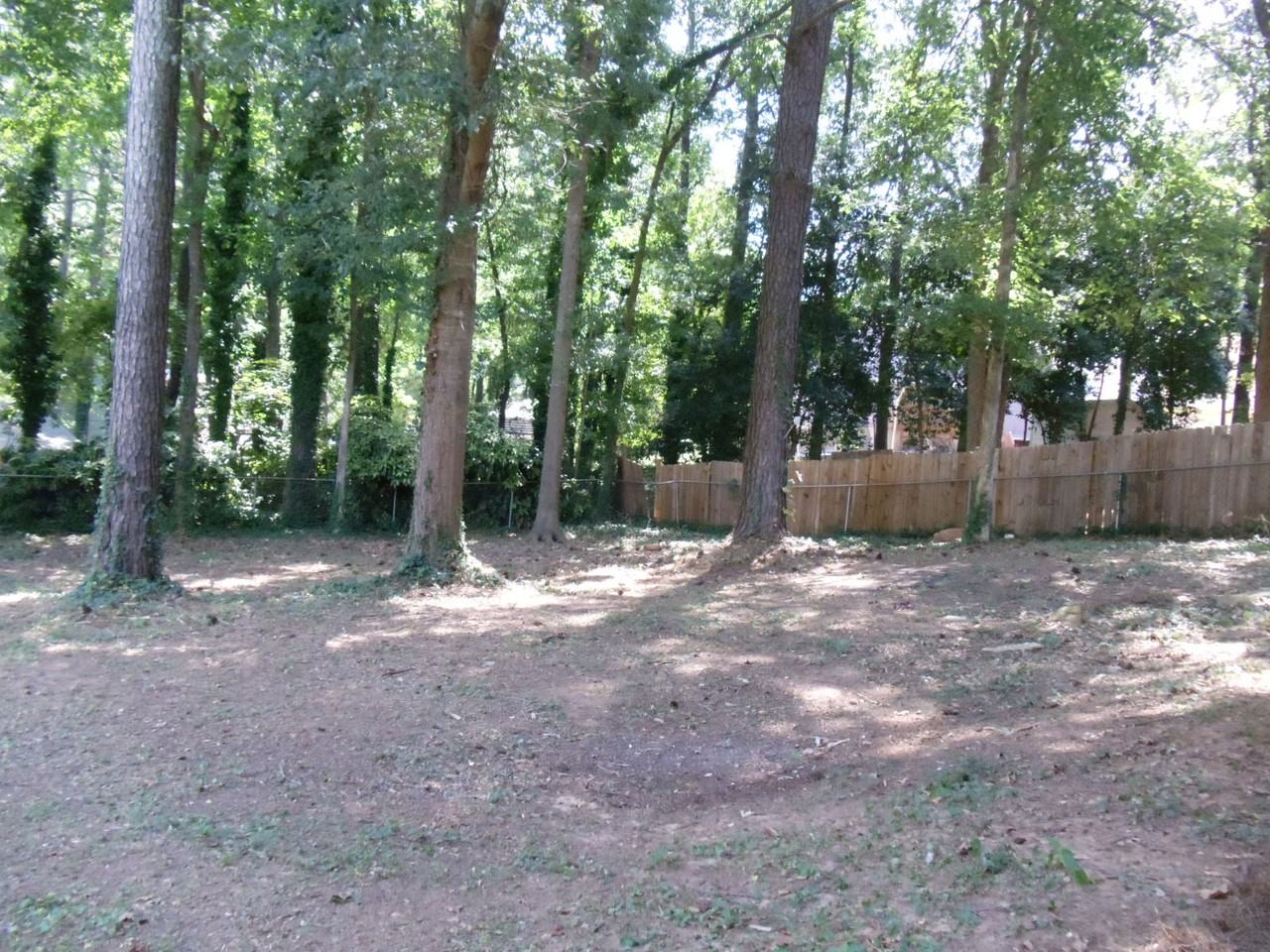 2121 Shadow Ct - Photo 6 of 35