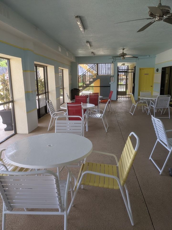 1118 Apple Ter #1118 - Photo 5 of 40