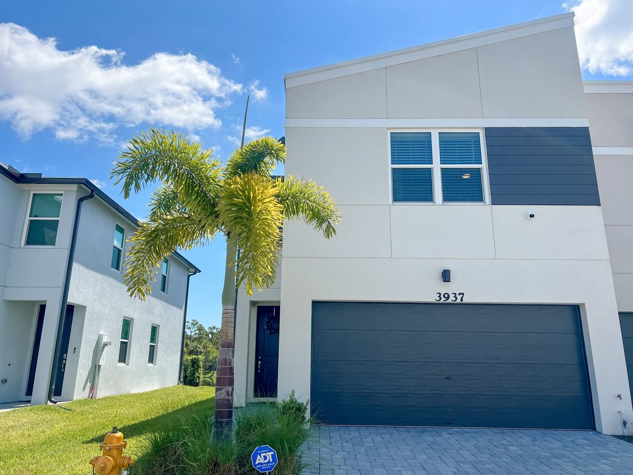 3937 Se Mentmore Ln #3937 - Photo 4 of 19