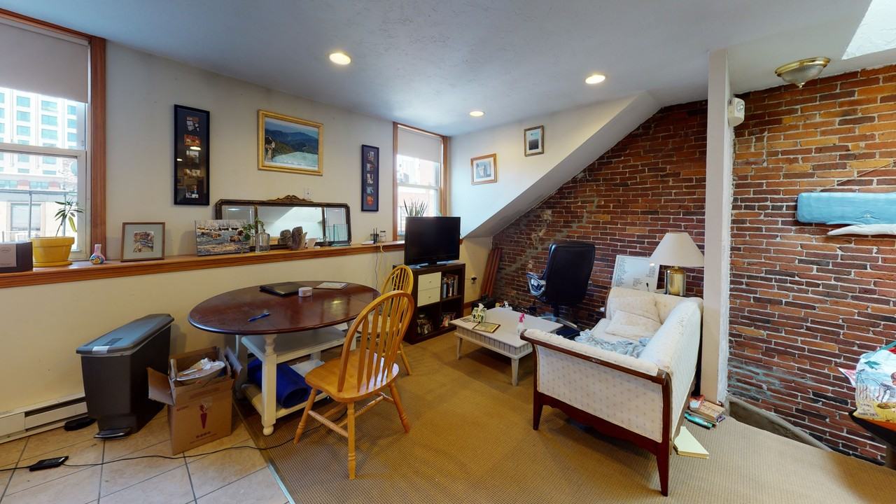 100 Hudson St #4 - Photo 3 of 6