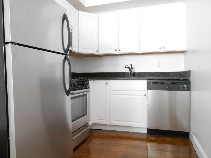 71 Brighton Ave #5 - Photo 2 of 21