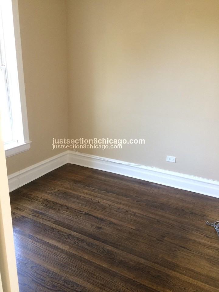 5611 S Princeton Ave #1 - Photo 6 of 10
