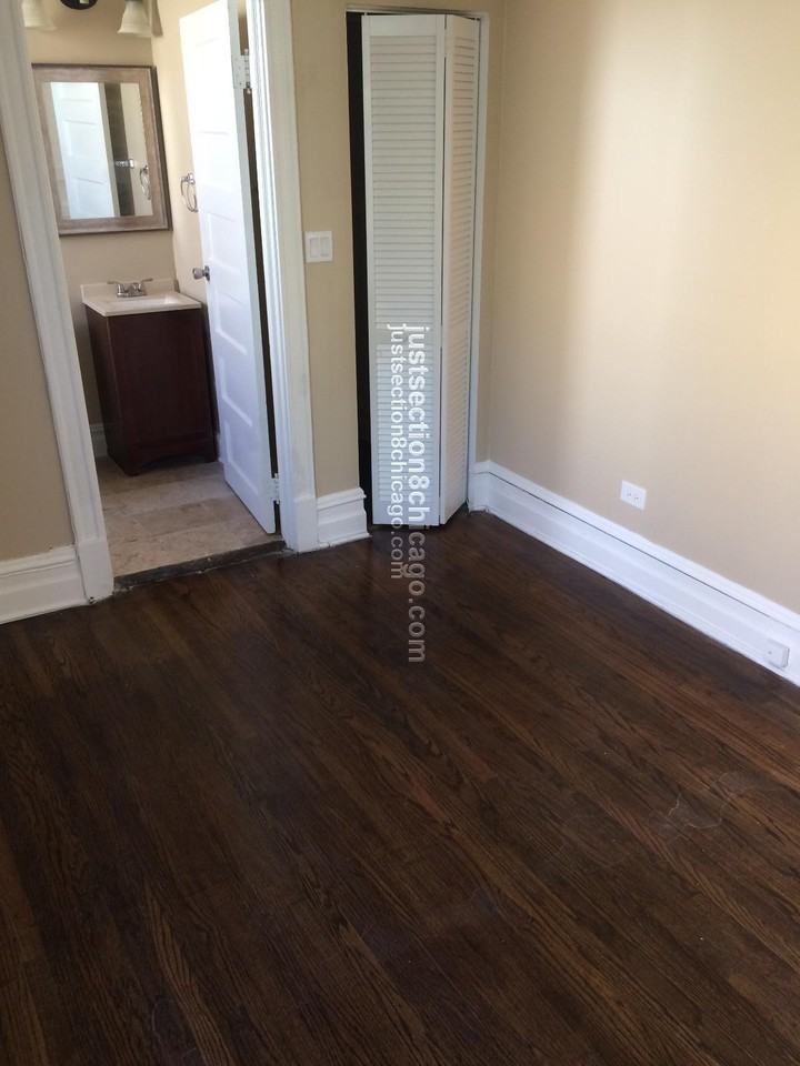 5611 S Princeton Ave #1 - Photo 7 of 10