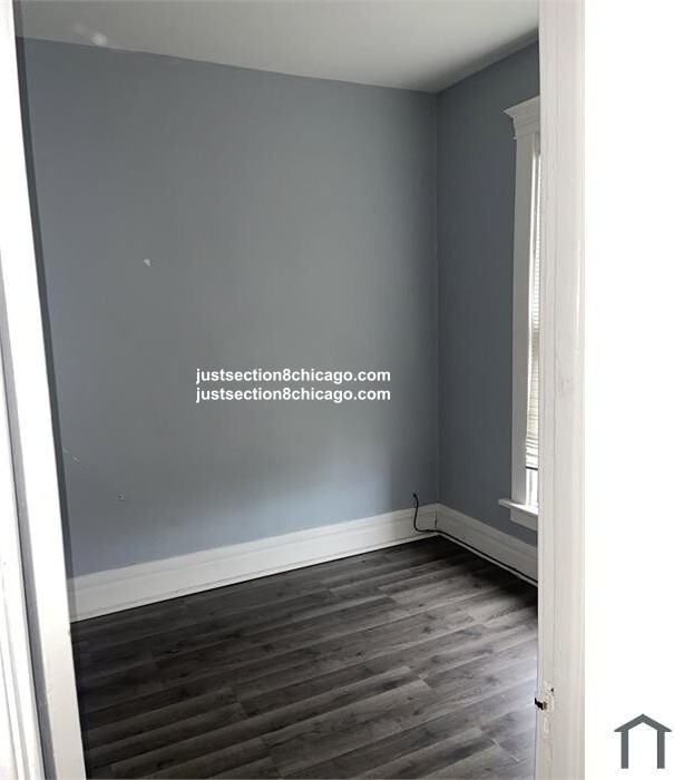 6454 S Parnell Ave #2 - Photo 3 of 4