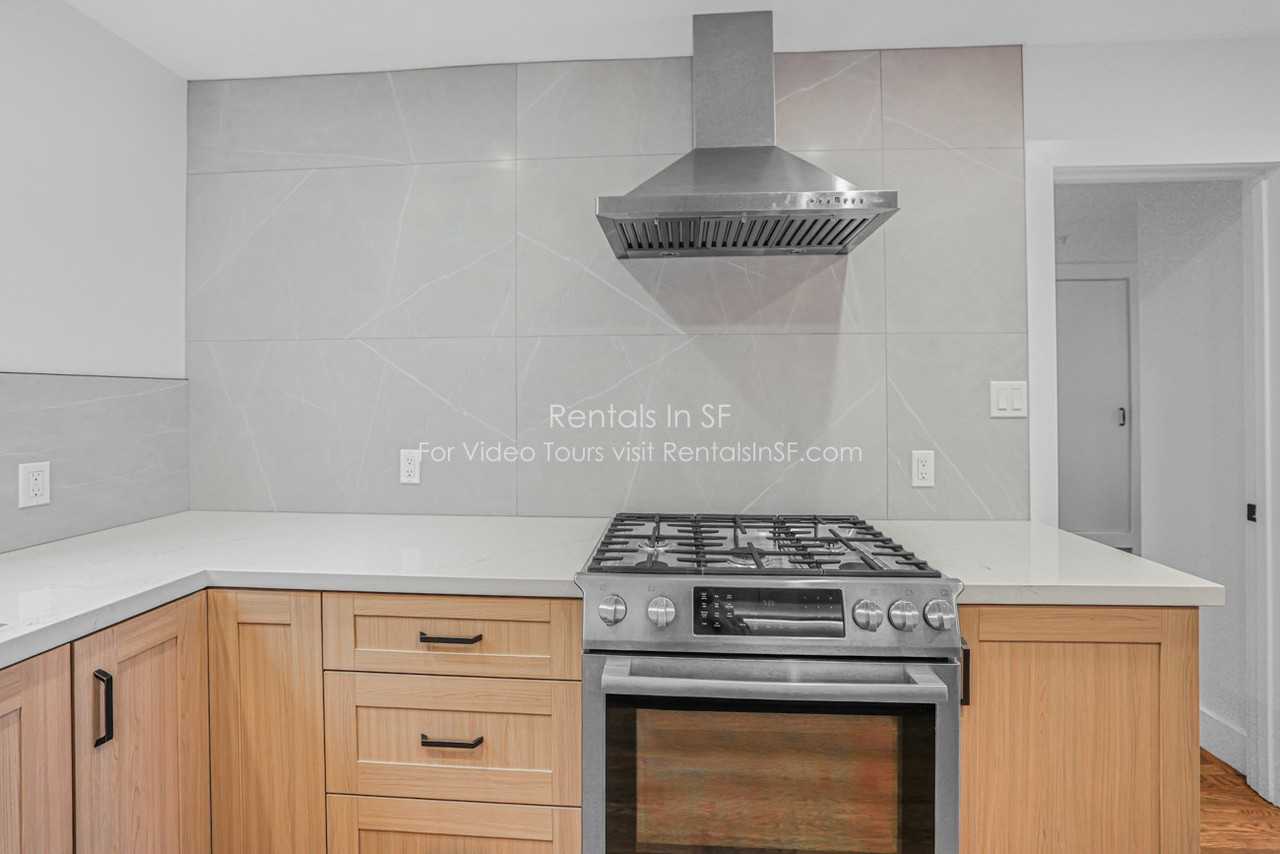 226 Molimo Dr - Photo 6 of 18