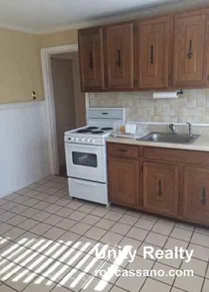 Clark St - Photo 4 of 4