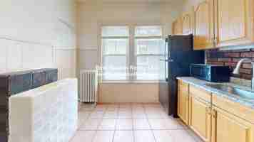 featured image of 93 Capen St #2