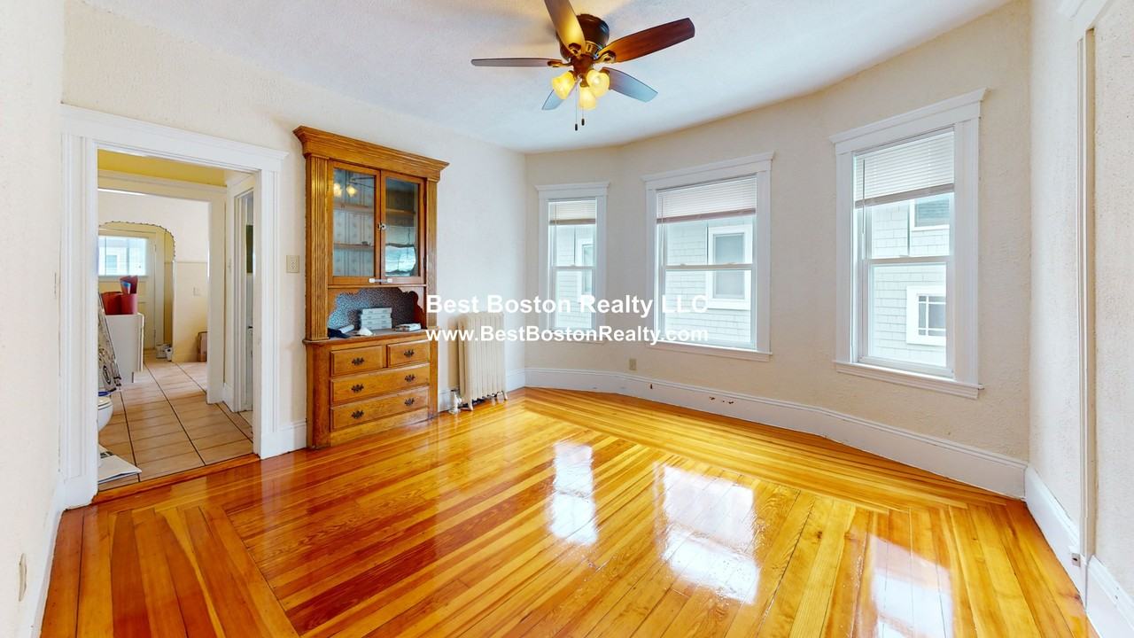 93 Capen St #2 - Photo 4 of 17