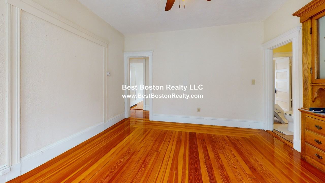 93 Capen St #2 - Photo 5 of 17