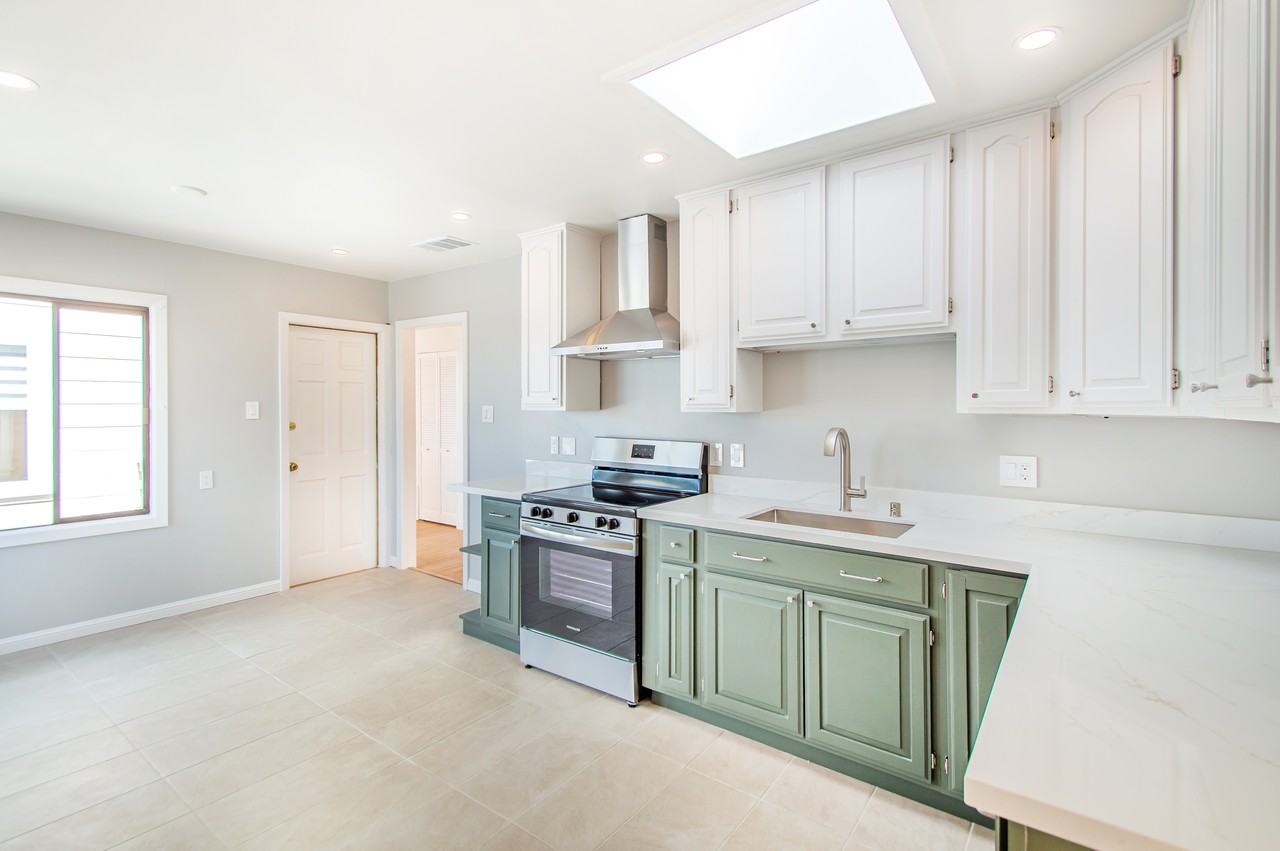 3736 Irving St - Photo 6 of 28