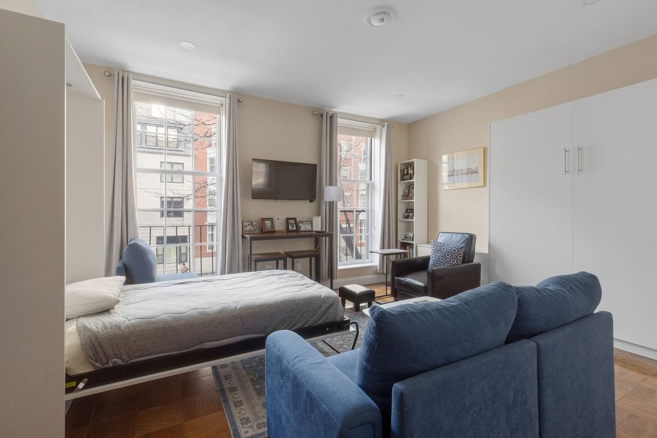 21 Bowdoin St #2B - Photo 3 of 10