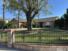 featured image of 4611 Harrison St #1