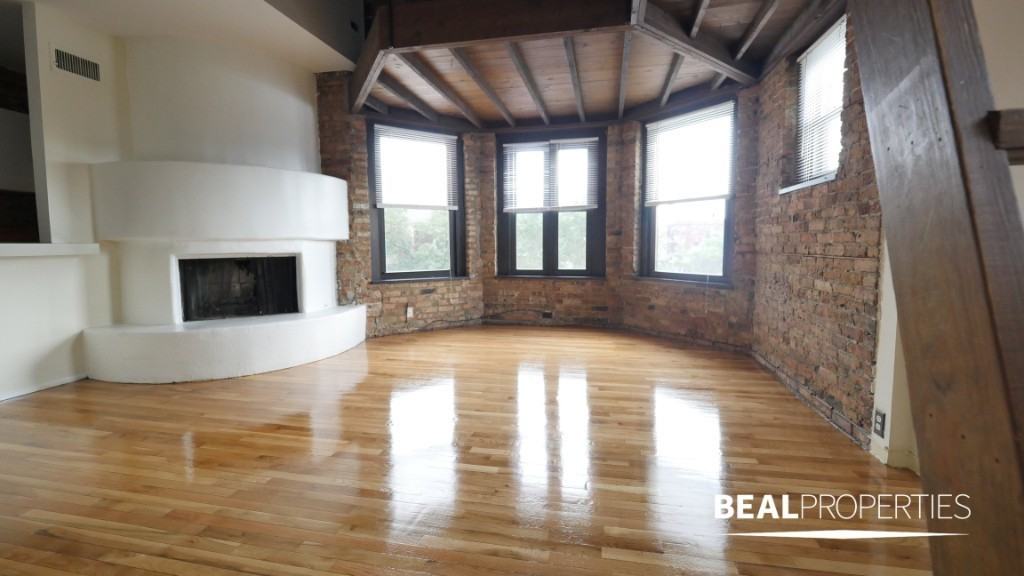 558 W Wellington Ave #2F - Photo 3 of 15