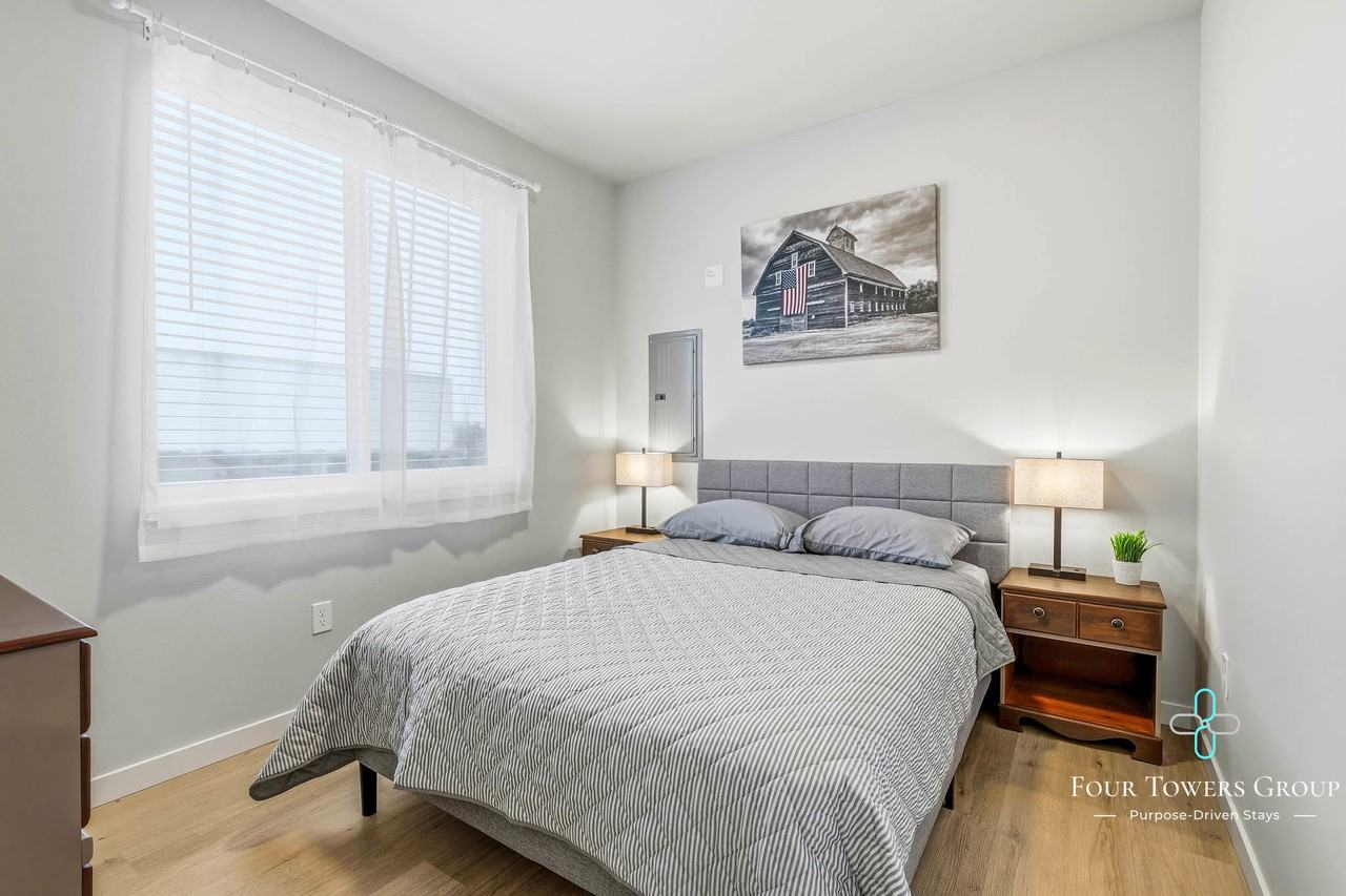 1205 Ne Emerald Dr - Photo 5 of 12