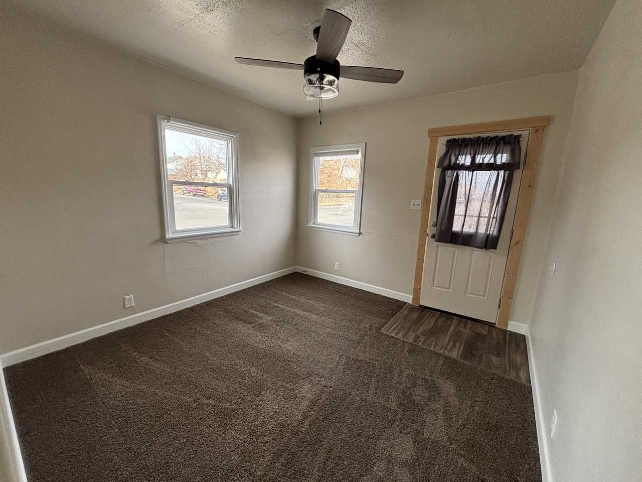 124 7th St #1 - Photo 4 of 15