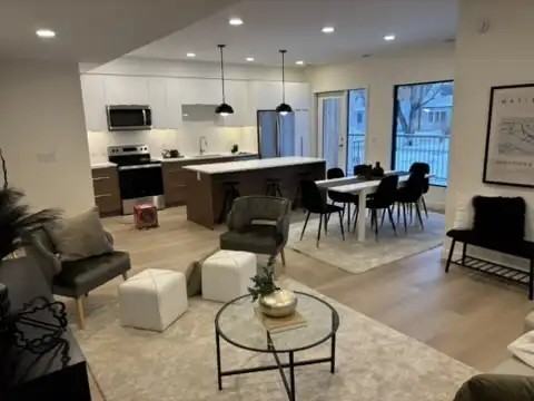 100 Rue Des Meurons #3-4 - Photo 2 of 4