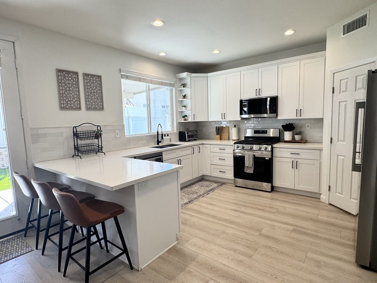 297 Mildred St #NA - Photo 4 of 46