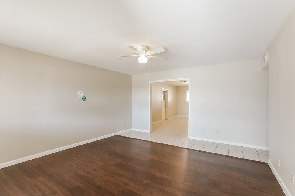 1544 E Clover - Photo 4 of 16