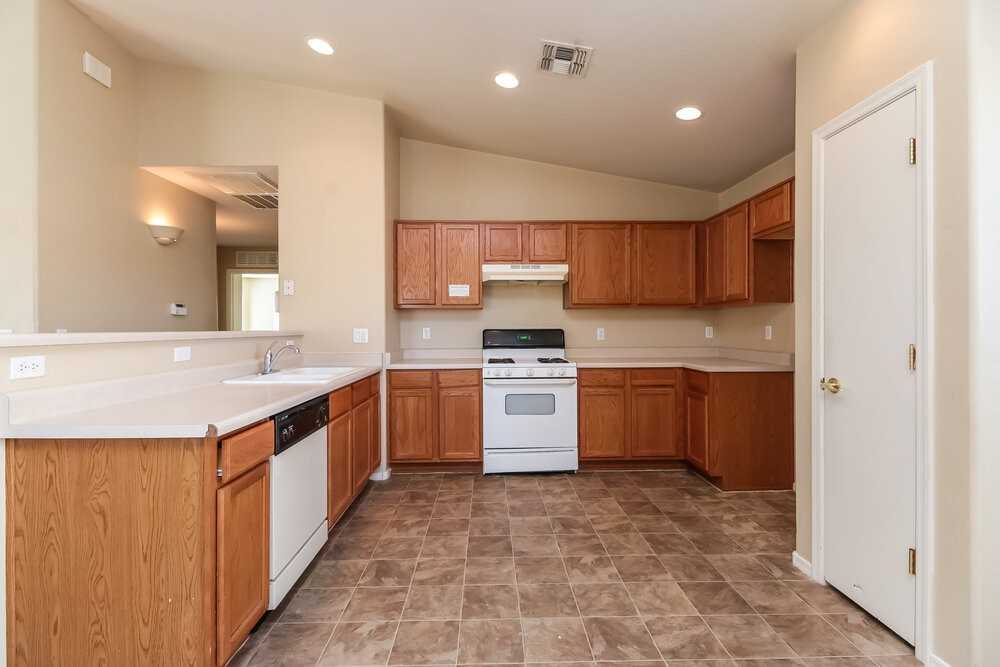 3620 W Avenida Del Mar - Photo 5 of 15