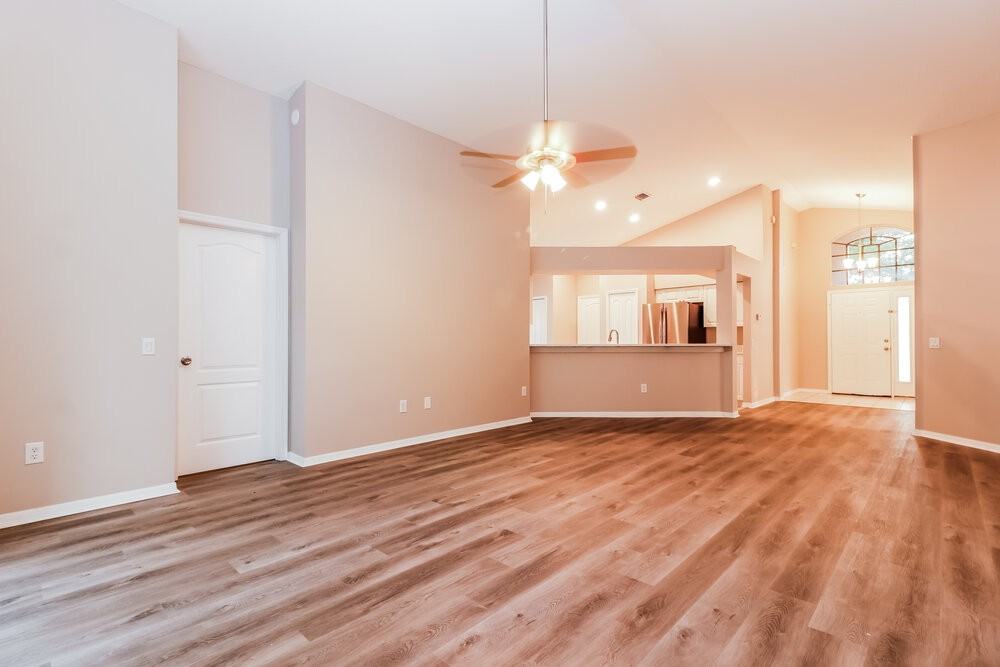 29611 Birds Eye Dr - Photo 4 of 16