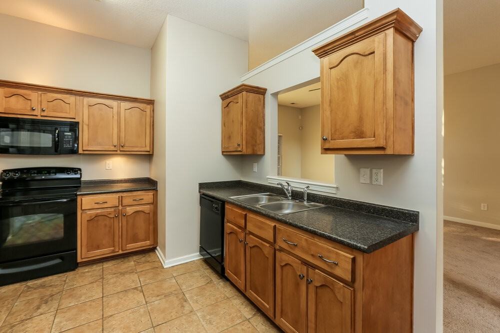 7182 Crape Myrtle Dr - Photo 5 of 14