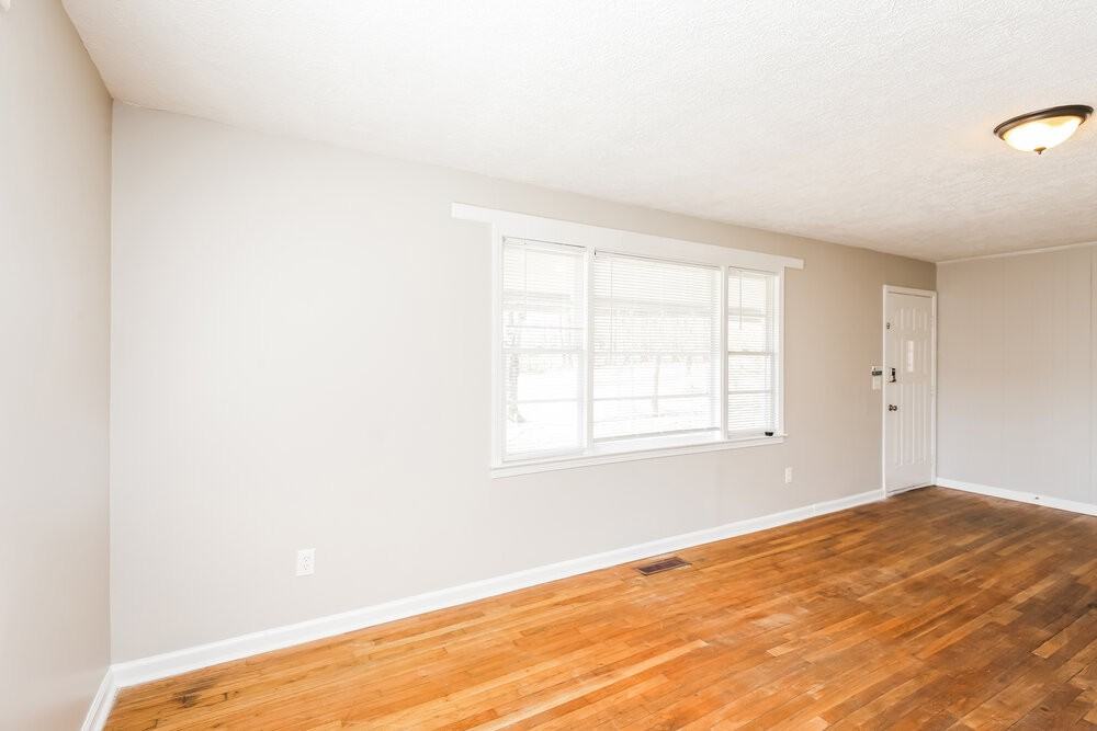 3995 Sandy Hill Rd - Photo 4 of 15