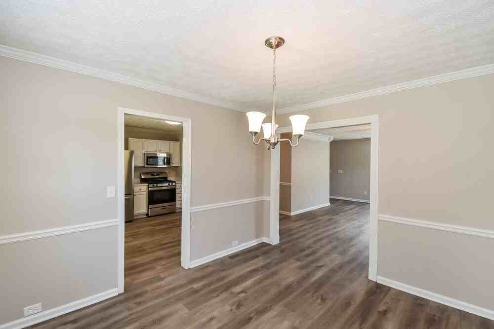 2914 Water Lily Ct - Photo 6 of 17