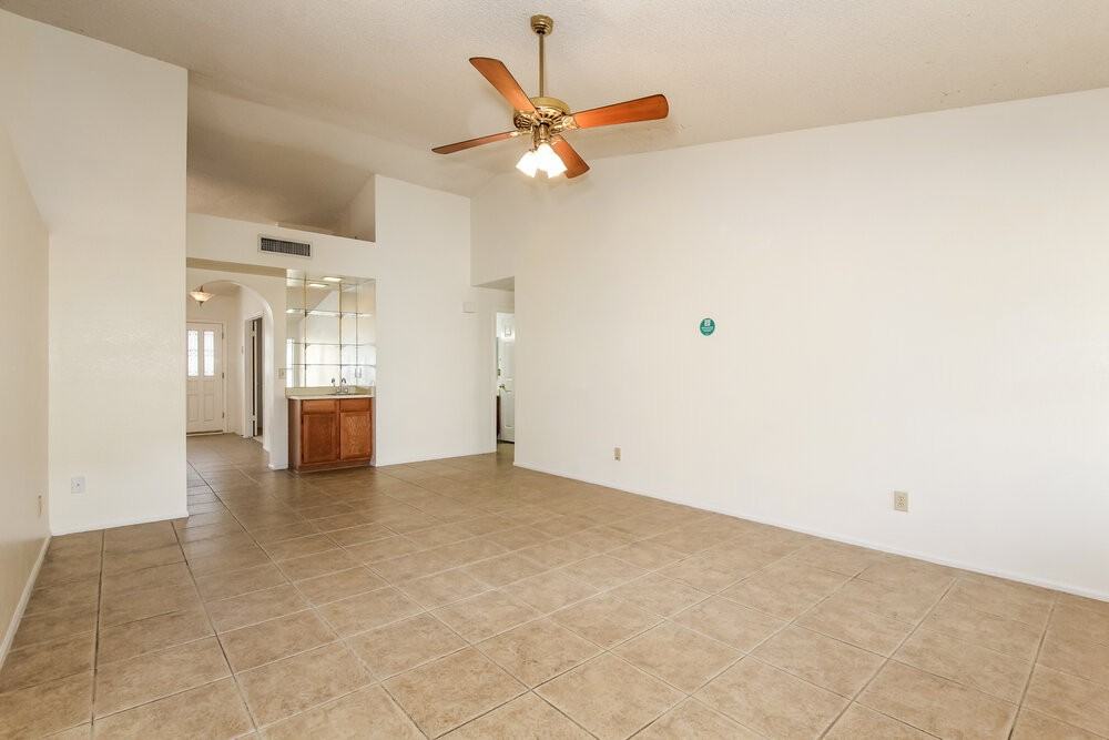 7008 W Marco Polo Rd - Photo 3 of 16