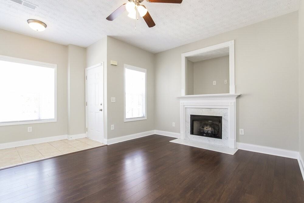 206 Providence Rd - Photo 3 of 15