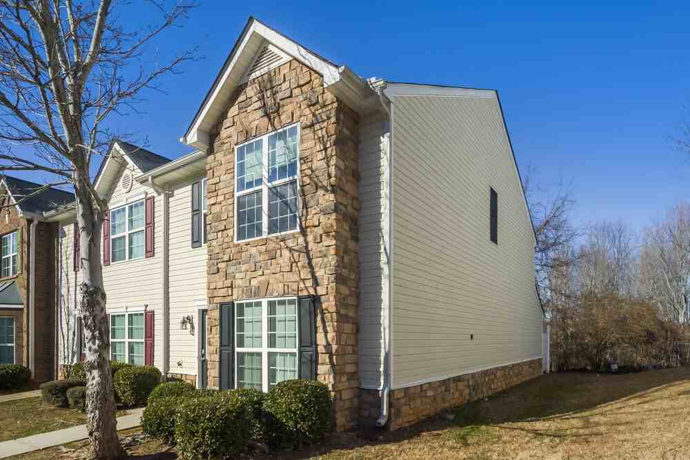 1902 Grove Way - Photo 4 of 25