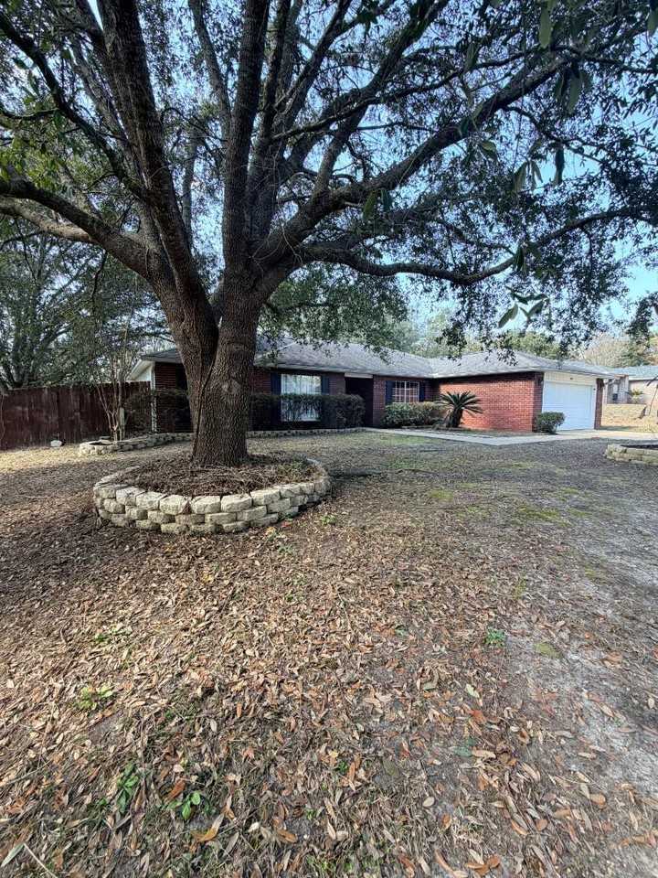 205 Villacrest Dr - Photo 4 of 20