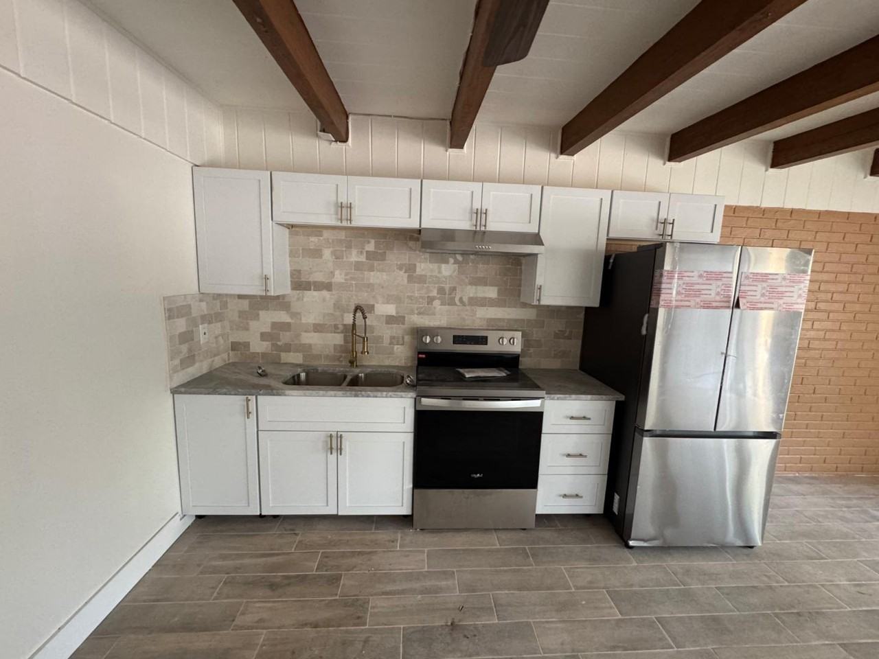 1216 E138TH AVE - Photo 3 of 10