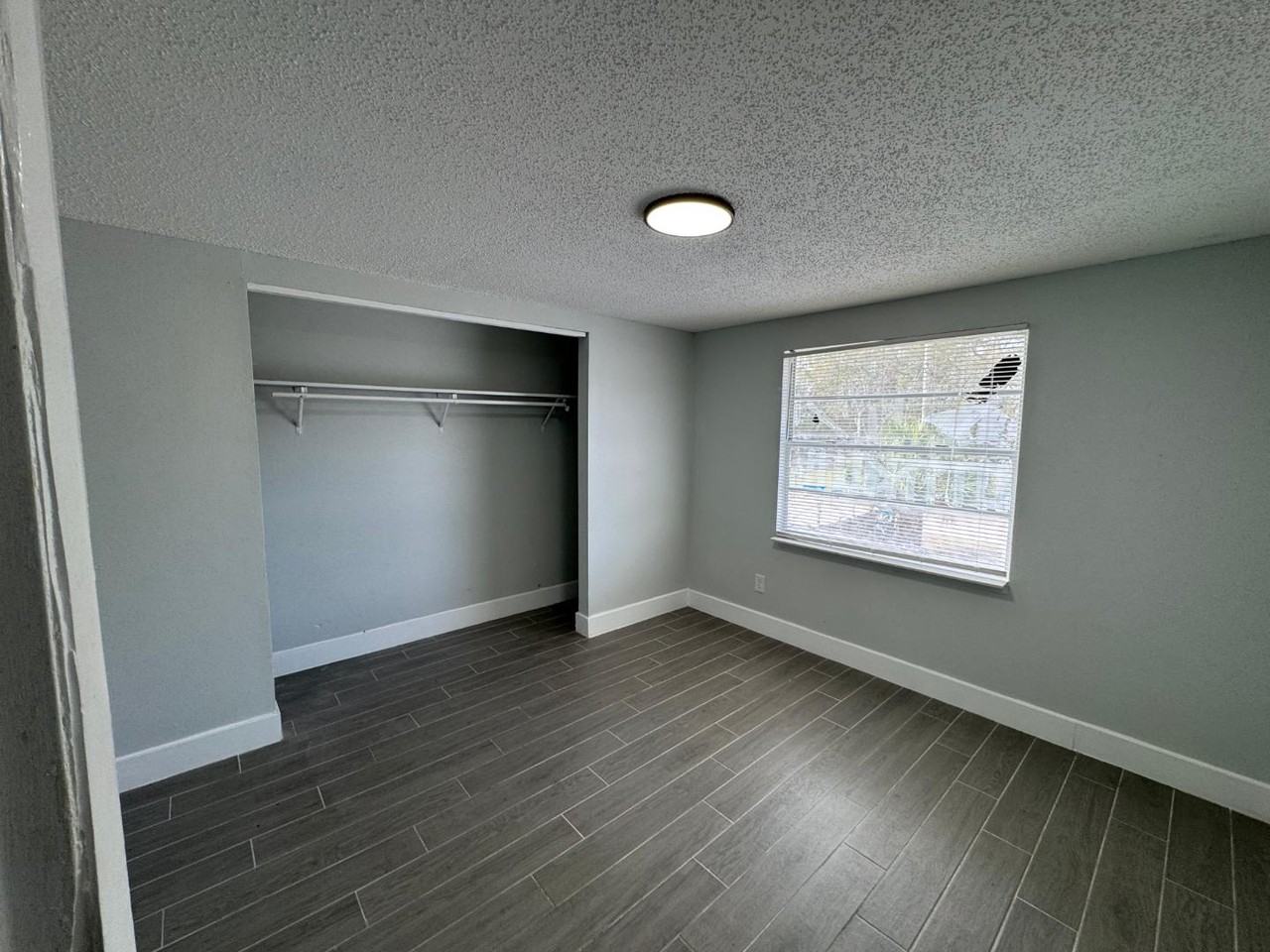 13701 NORTH 21ST STREET - Photo 4 of 10