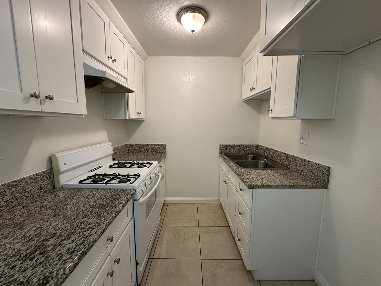 1339 W. Stonerige Ct. - Photo 5 of 15