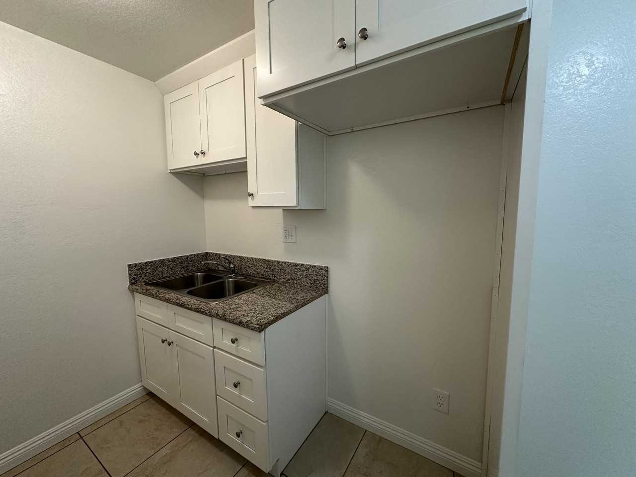 1339 W. Stonerige Ct. - Photo 7 of 15